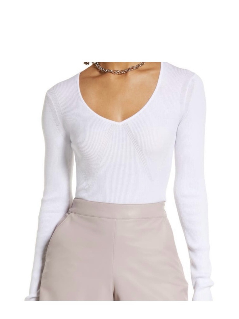 Halogen rubbed white v-neck ribbed top size XS